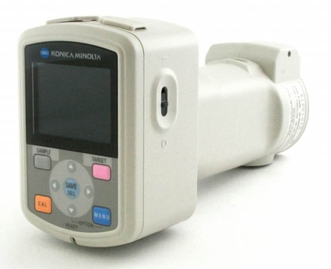 8mm diyaframlı Minolta CM-600d Yüksek Hassasiyetli El Spektrofotometresi